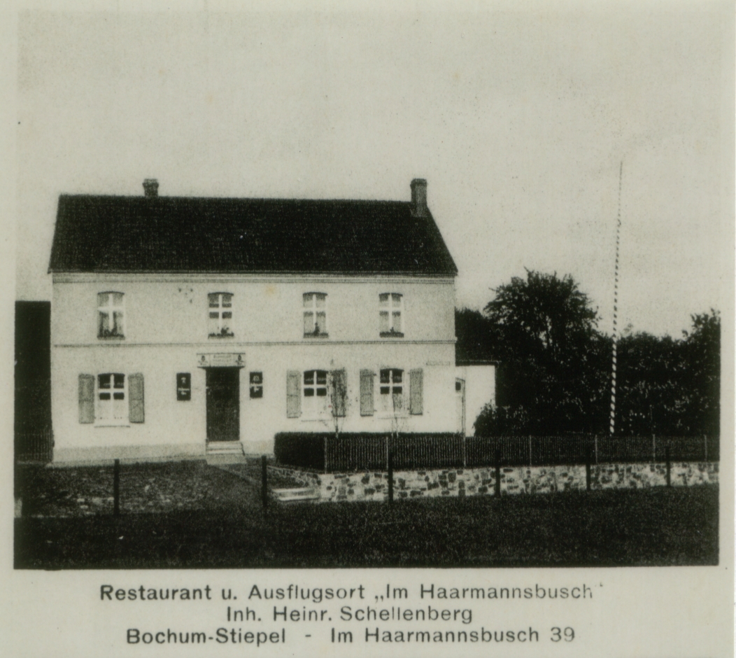 Wurde von einem Sohn eines der „Brüder Schellenberg“ betrieben: die Wirtschaft Schellenberg (vorher Gustrau) auf einer Postkarte (Foto: Archiv Wilhelm Dickten)
